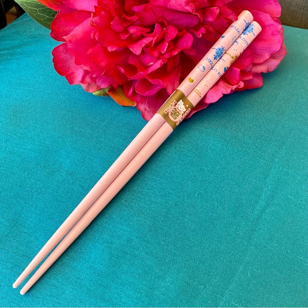 Hello Kitty Limited Edition NWT Made in Japan Pink Chopsticks